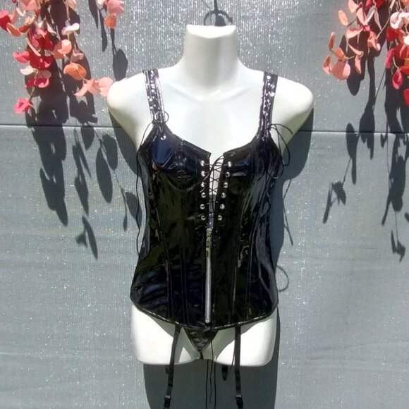 Alivila Y (S) Wet Look Zippered Overbust Corset and Panty Set - Picture 3 of 12